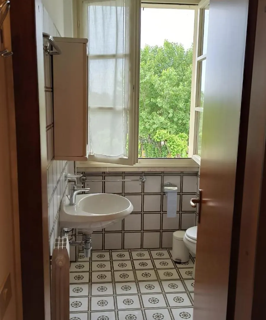 Apartment Appartamento Campiello Sirmione Italy